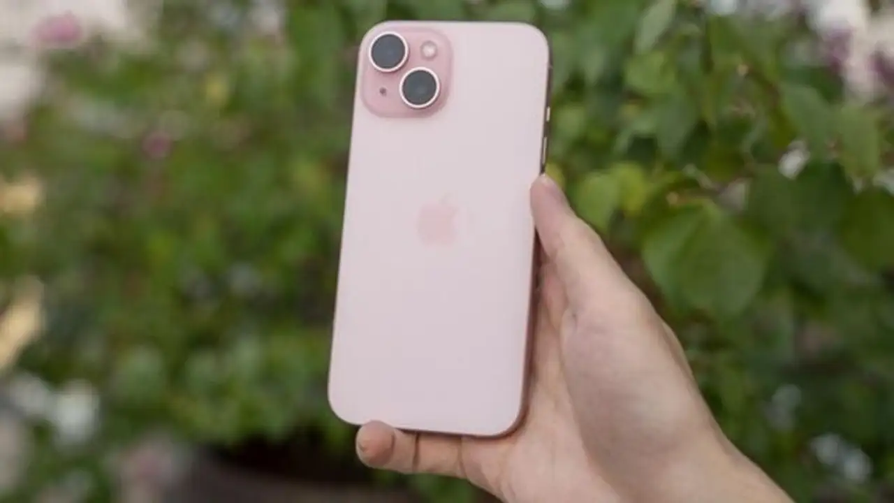 هل يستحق iPhone 17 Pro Max بسعة 512 جيجابايت الترقية من iPhone 15؟